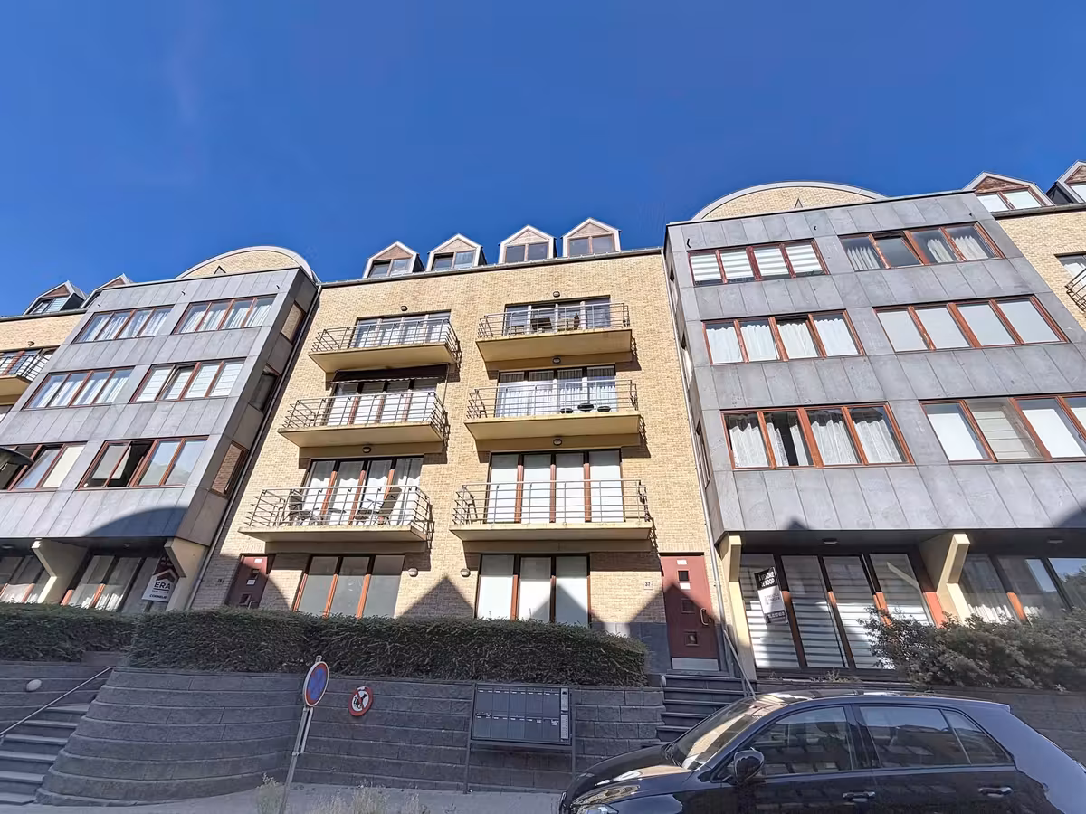 Gerenoveerd appartement met twee slaapkamers en terras - 16