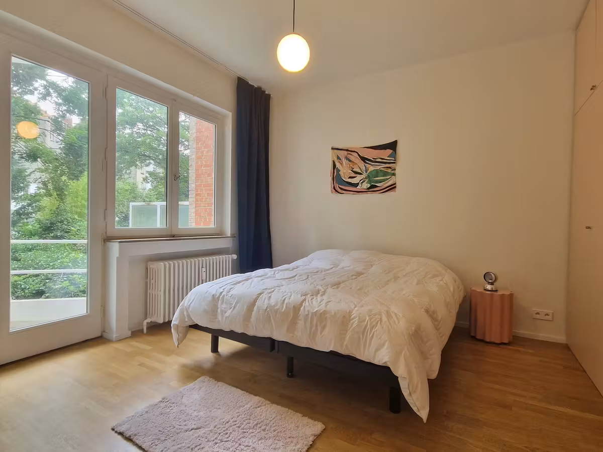 Gerenoveerd appartement met uitzicht op de Vijvers van Elsene - 12