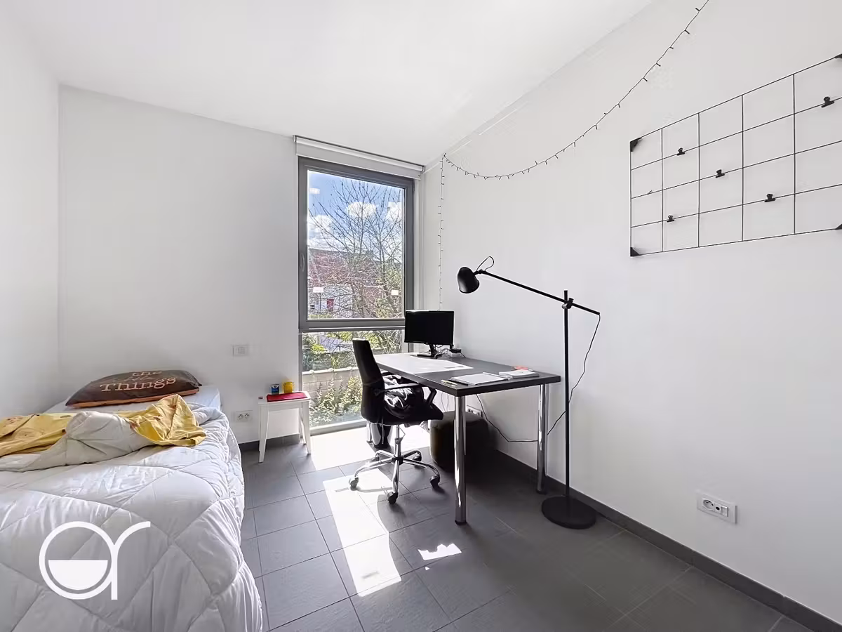 Chambre étudiante dans résidence moderne