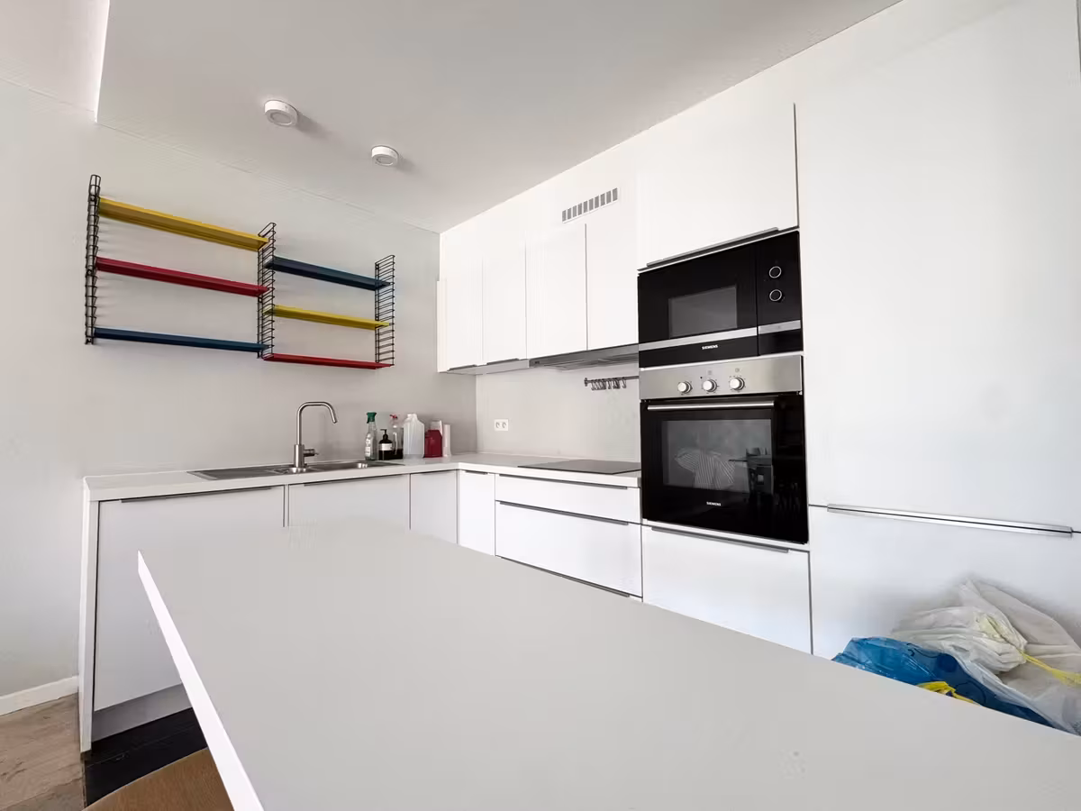 Furnished apartment with terrace near the European Quarter - 12