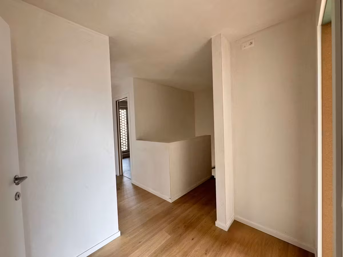 Moderne en energiezuinige halfopen woning met tuin op topligging in Mariakerke - 8