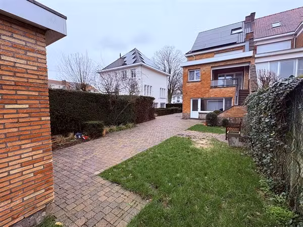 Vrijstaande woning met 3 slaapkamers + mogelijkheid vrij beroep - 12