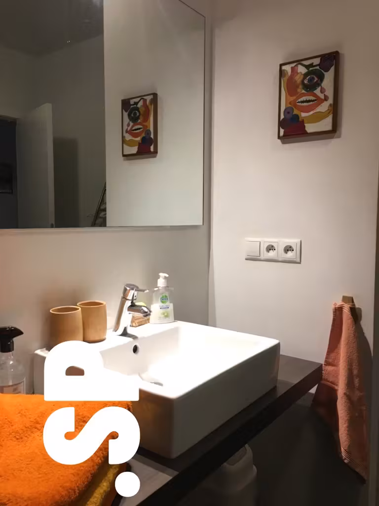 Three-bedroom apartment with large terrace - 16
