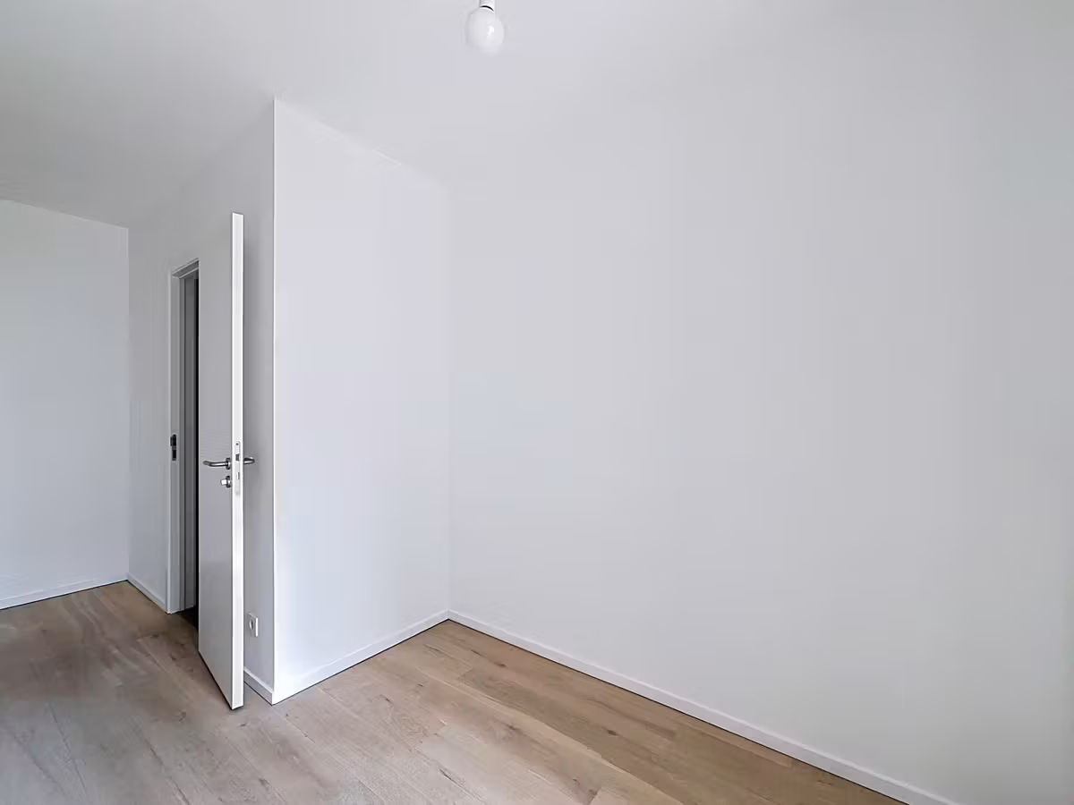 Mooi 2 slaapkamer appartement + parking - 15