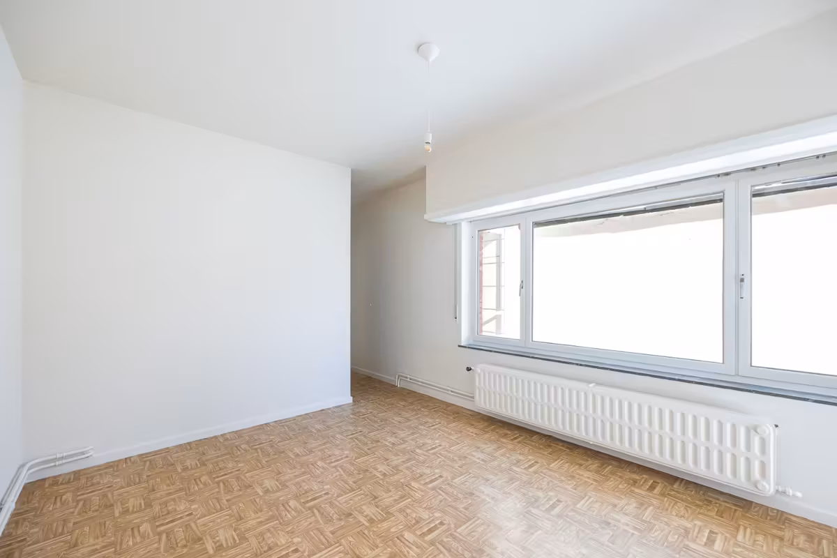 Ruim appartement met 1 slaapkamer en bureau/dressing - 8