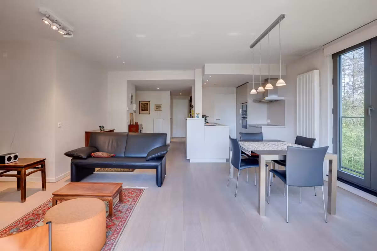 Move-in ready modern apartment with terrace and underground parking - 4