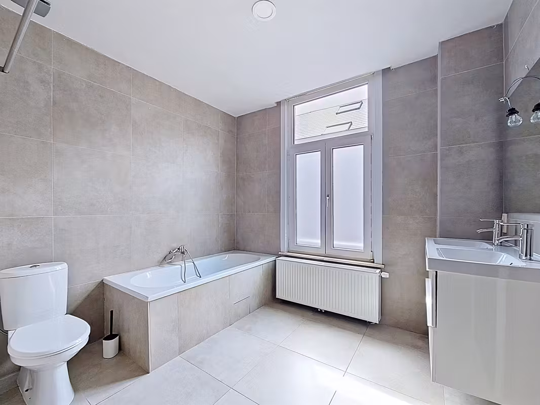 Cohousing in this exceptional townhouse with authentic character near Ghent center - 12