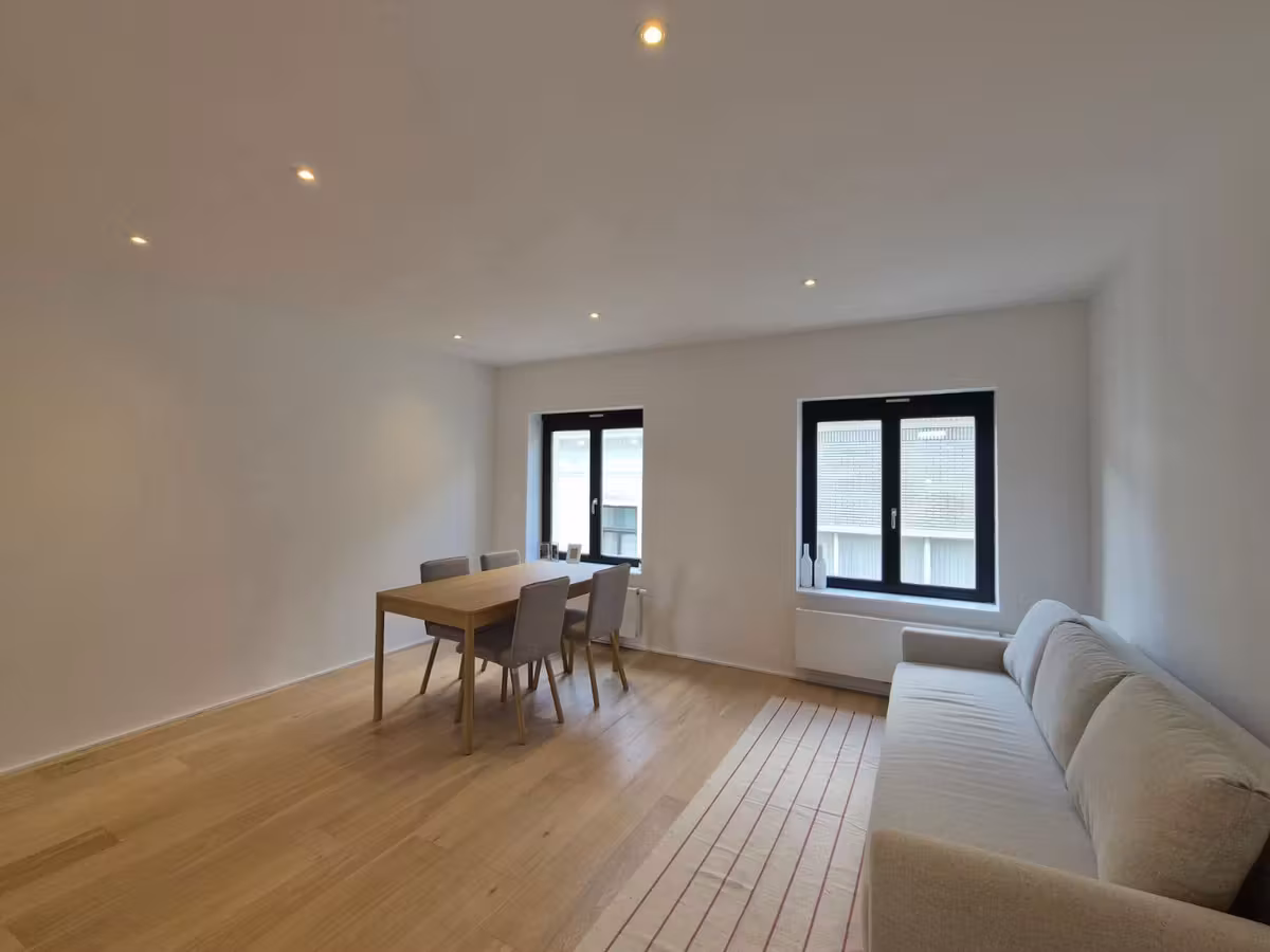 Charming duplex apartment with terrace in Ixelles