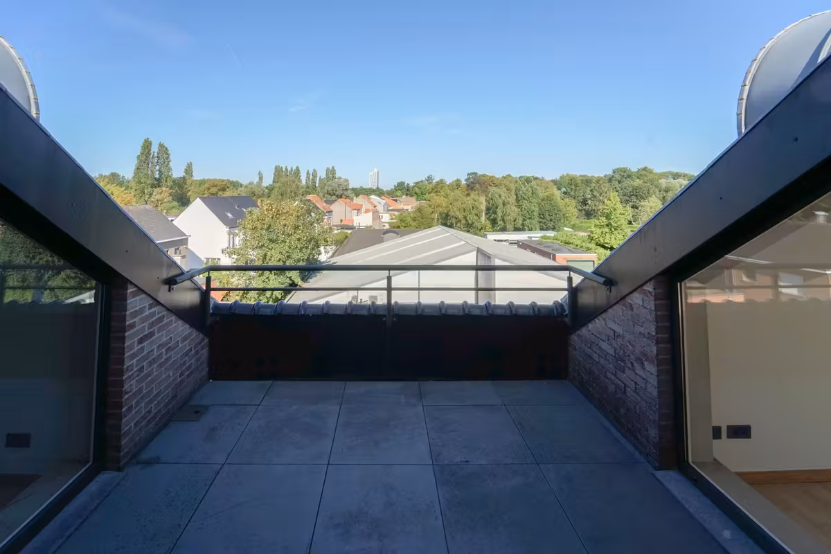 Ruim 2 slaapkamer penthouse te Zwijnaarde - 13