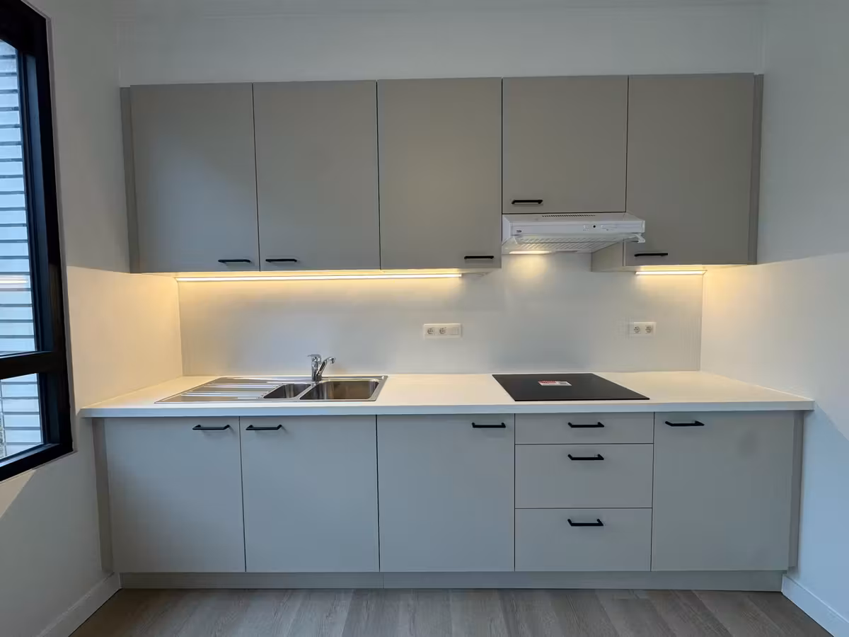 Volledig gerenoveerd appartement te huur - éénslaapkamer - 5