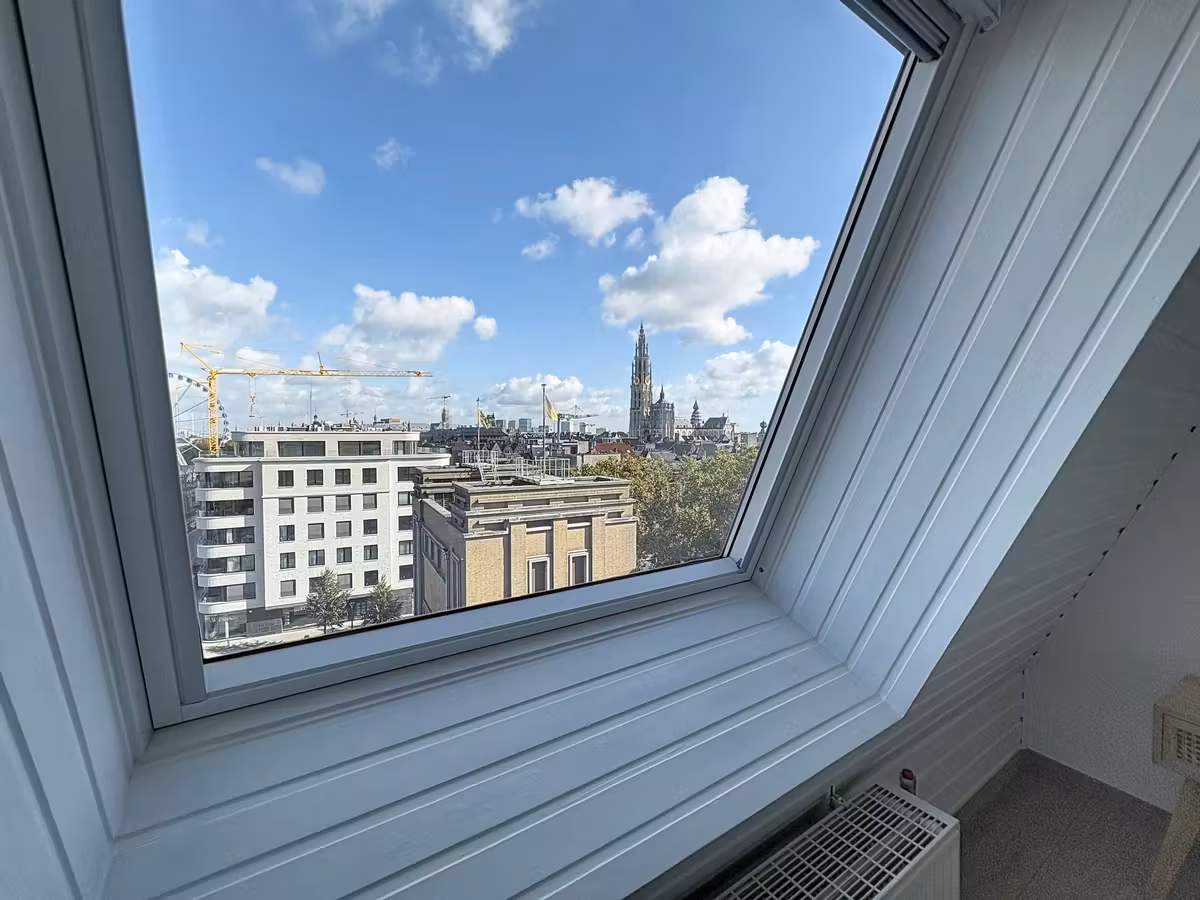 Bright triplex apartment with one bedroom - 2