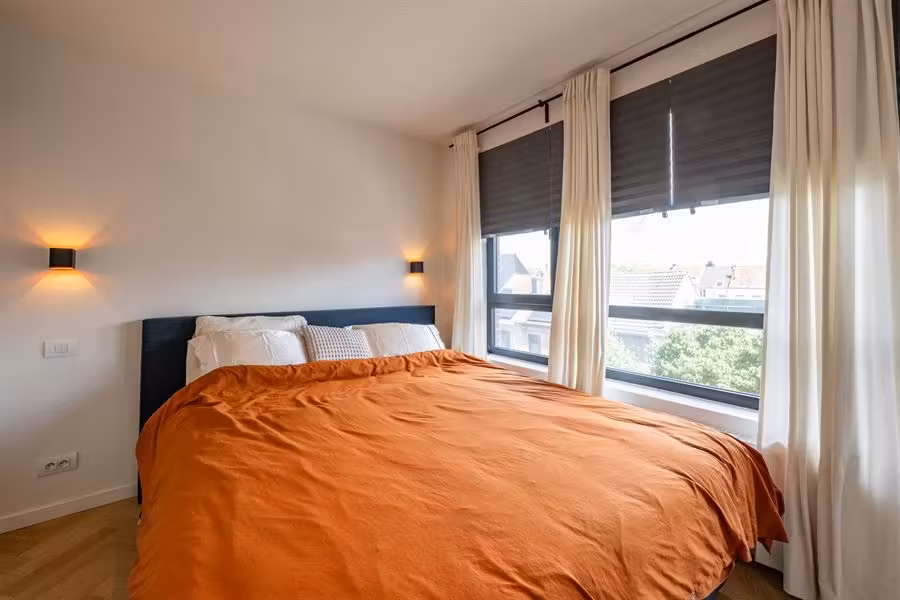 Volledig gerenoveerd hoekappartement te Deurne - 3