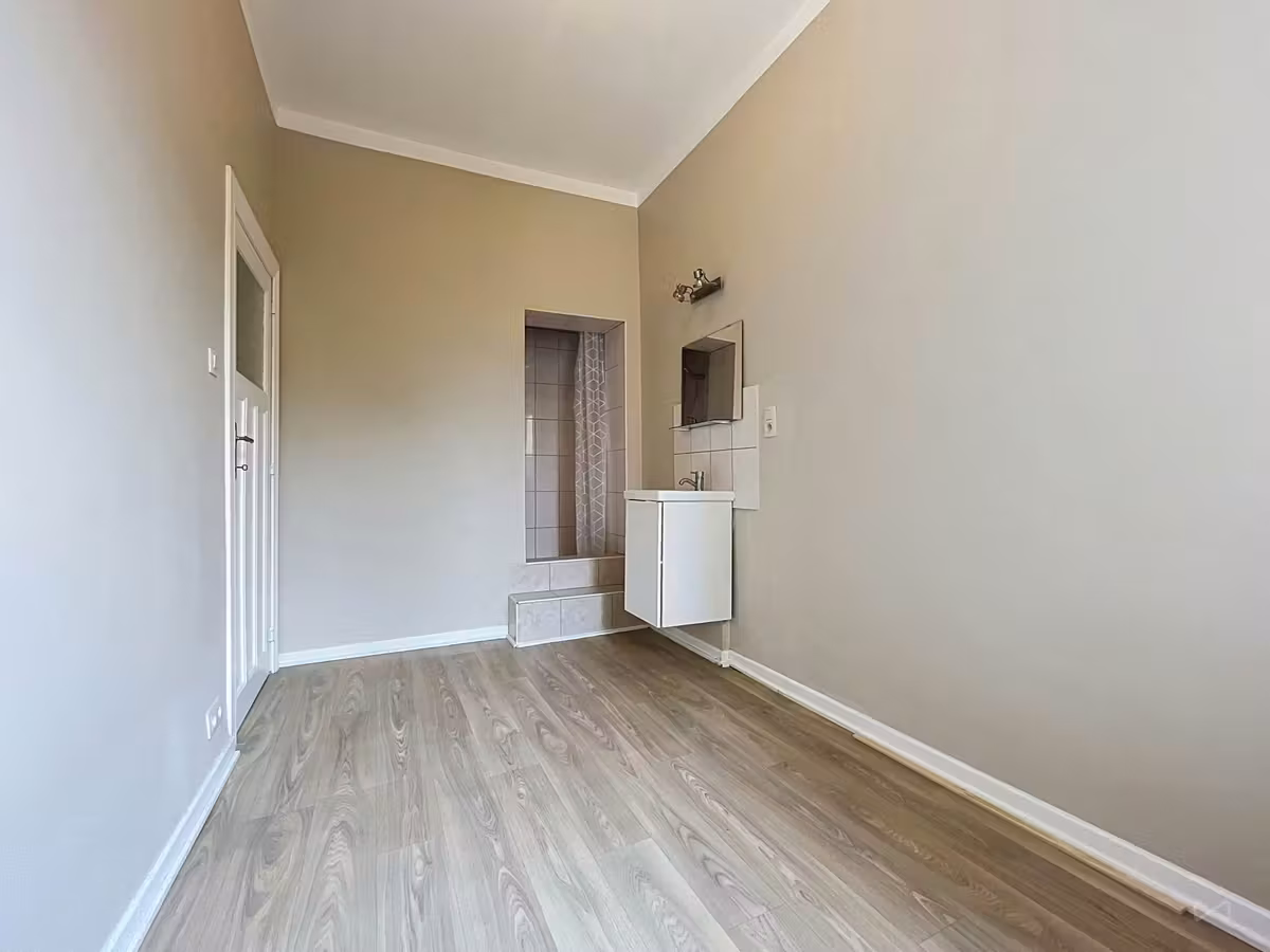 Appartement met twee slaapkamers in Molenbeek - 4