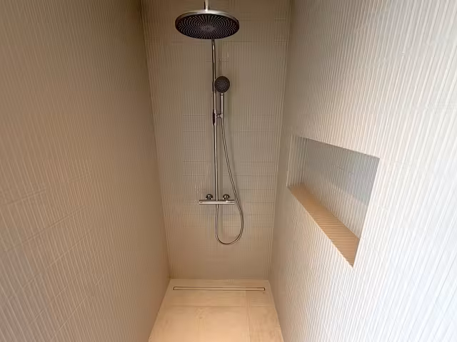 Luxury three-bedroom penthouse in Ixelles - 12