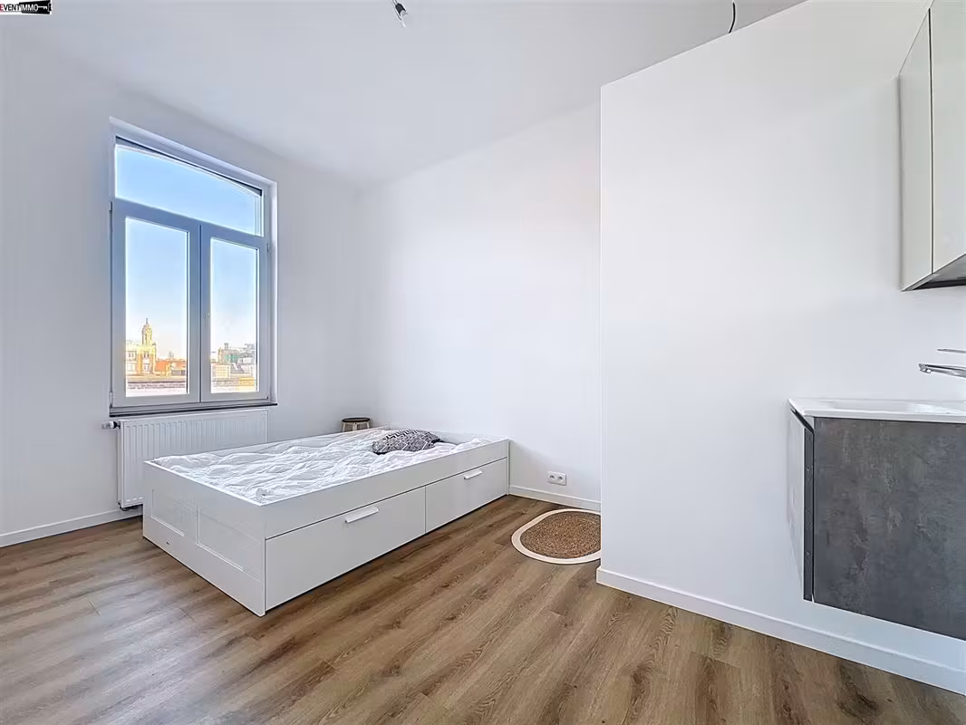 Gemeubelde kamers in gedeeld appartement in Molenbeek - 4