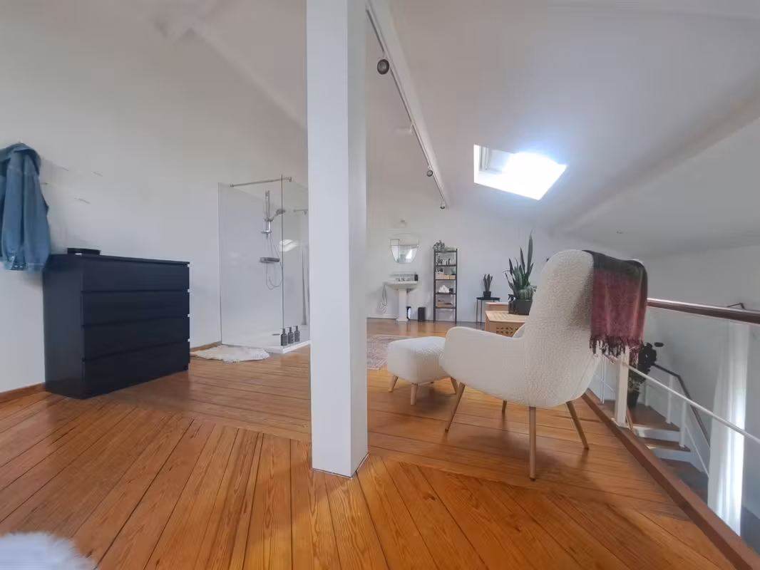 Loft-style duplex apartment in Antwerp South - 5