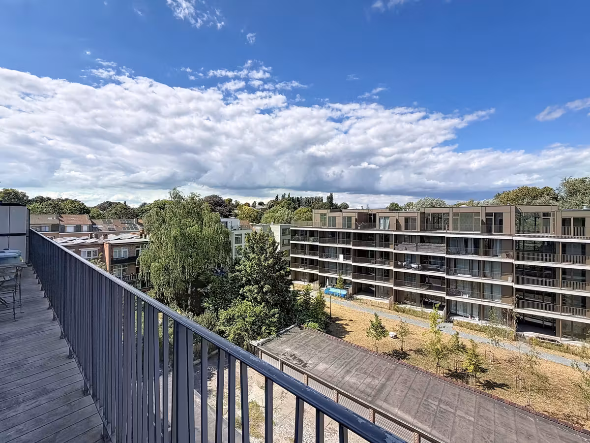 3-bedroom apartment with large terrace - 2