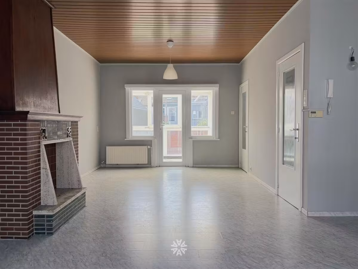 Maison centrale avec garage à louer à Gand