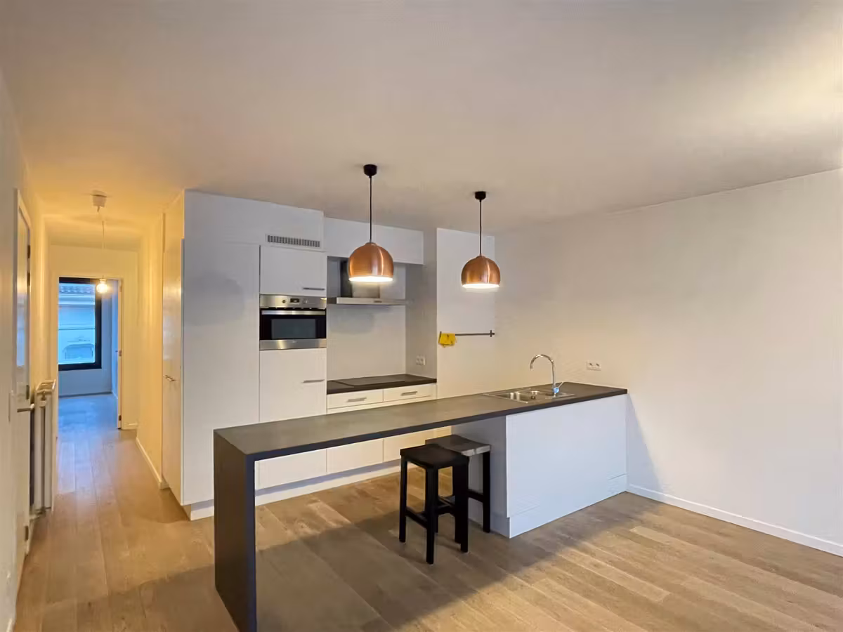 Stylisch, helder appartement met terras in het stadscentrum - 3