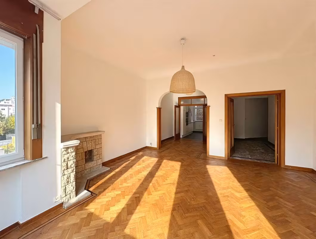 Three-bedroom apartment with loggia - 8