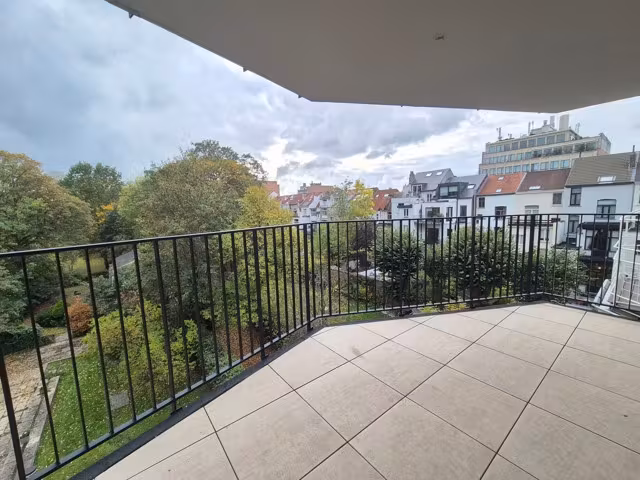 APPARTEMENT - TE HUUR - 1180 UKKEL - € 2.600 - 10
