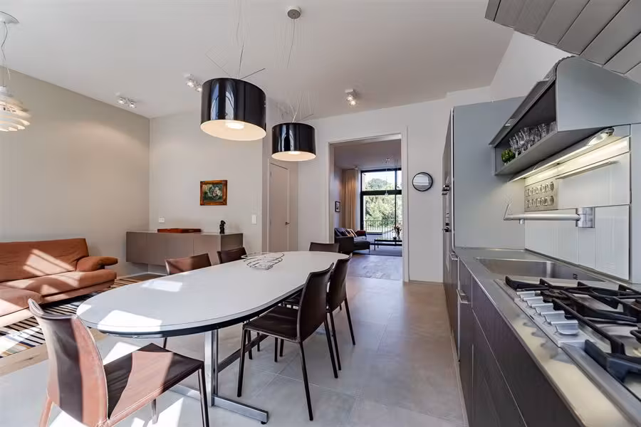 Furnished triplex near Châtelain - 12