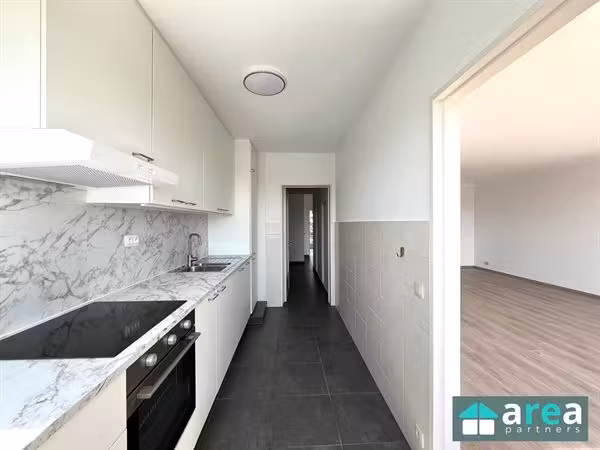 Instapklaar appartement met 2 slaapkamers, terras en garage - 8