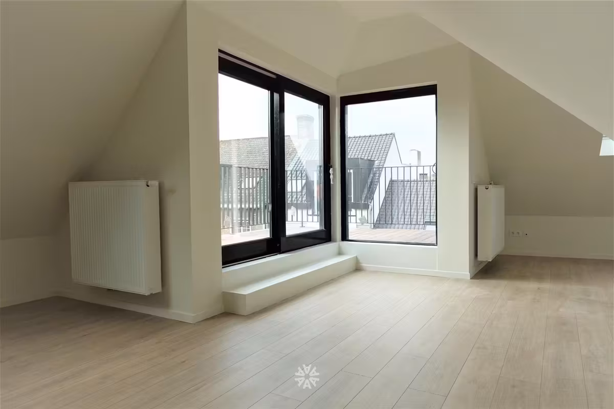 Ruime studio met zonnig terras te huur in Gent - 6