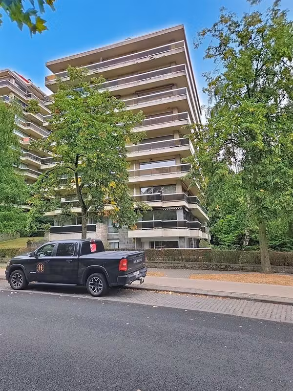 Ruim appartement 3 slaapkamers met terras in Ukkel - 2