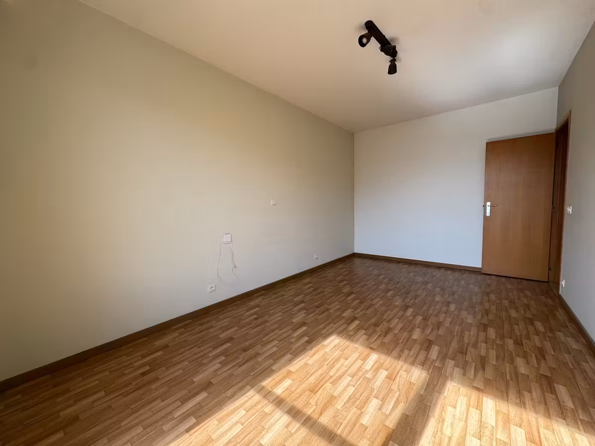 Spacieux appartement 1 chambre avec climatisation au cinquième étage - 16