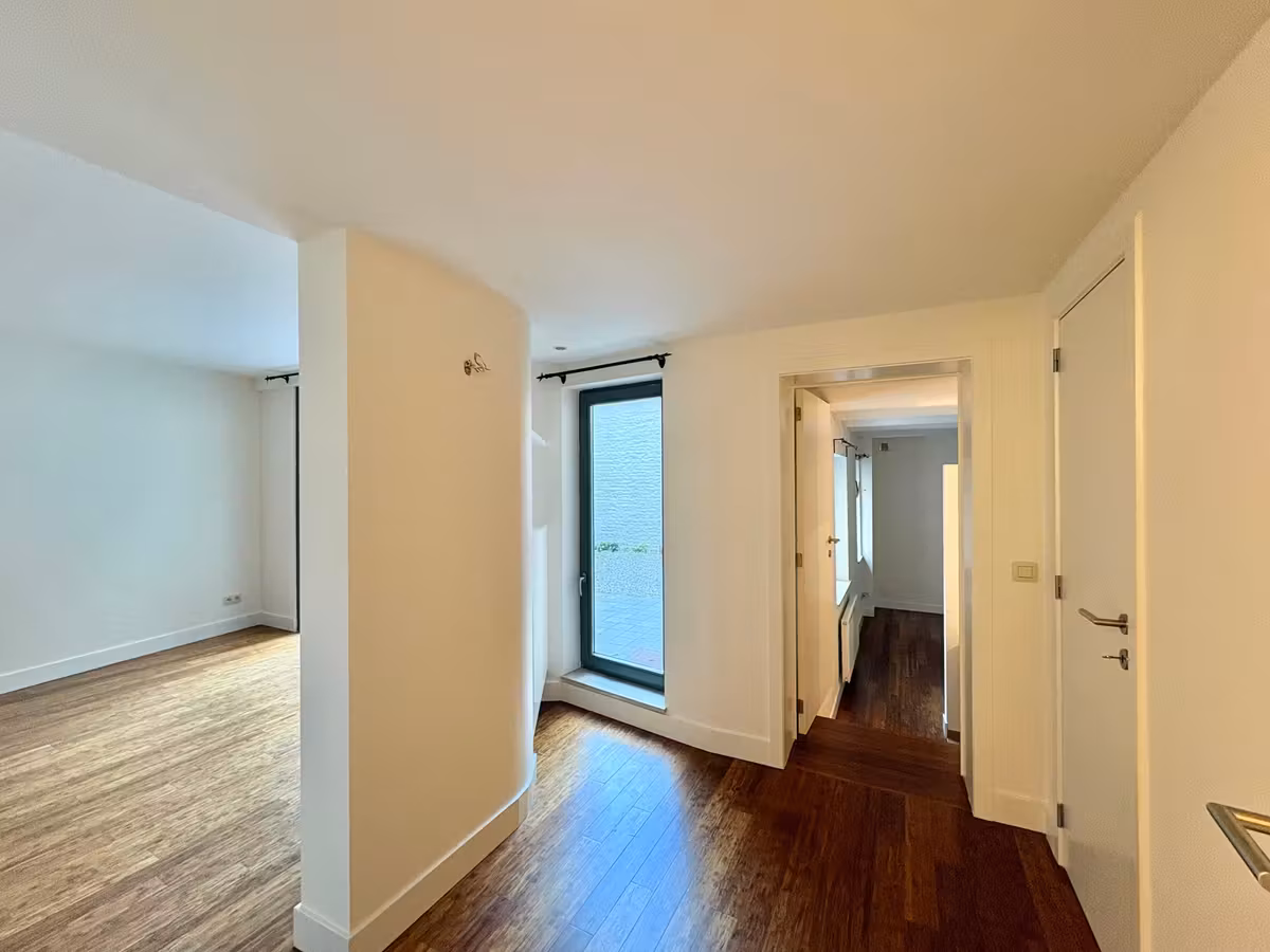 Gelijkvloerse verdieping 3 kamers te huur - 8