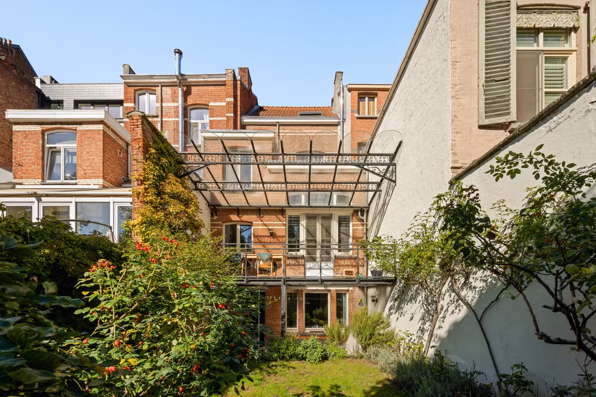Maison charmante avec cinq chambres à coucher et jardin - 22