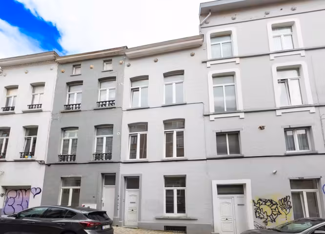 One-bedroom apartment in Ixelles - 2