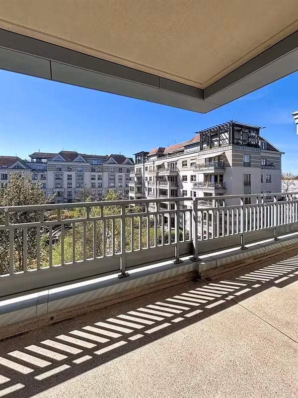 3-Bedroom Apartment, 2 Bathrooms, Terrace & Parking - 6