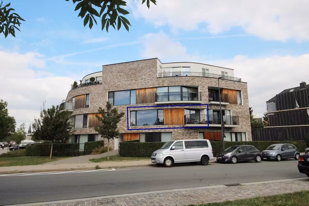 Appartement confortable avec terrasse plein sud et carport