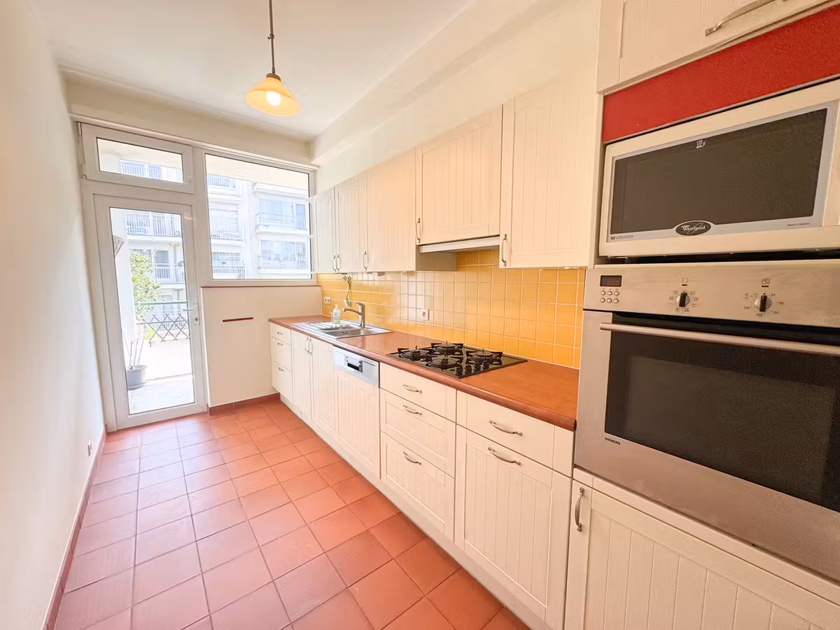 Schitterend appartement met 2 slaapkamers op een ideale locatie - 10