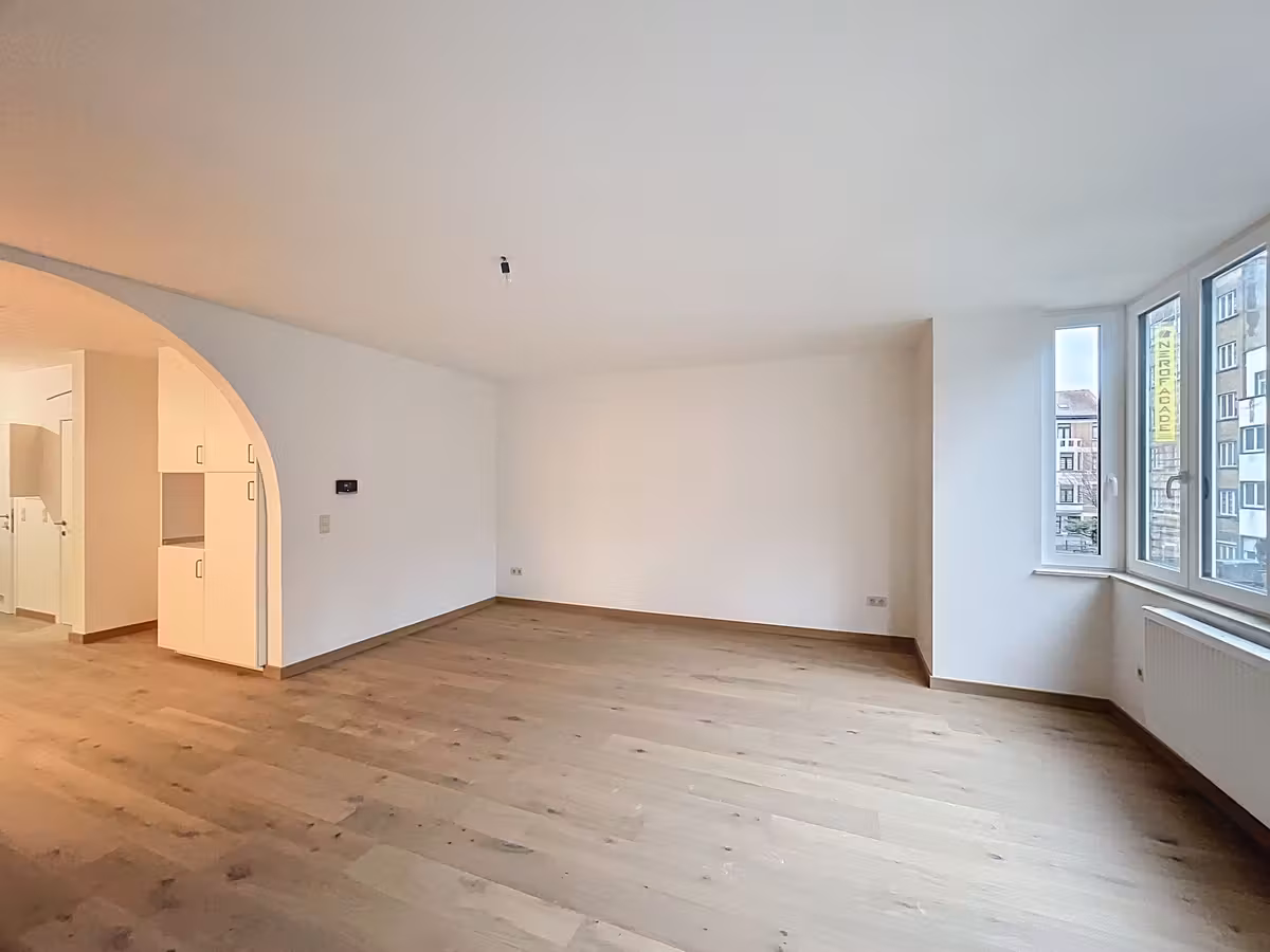 Gerenoveerd 3-slaapkamer appartement Julien Hanssenslaan - 9