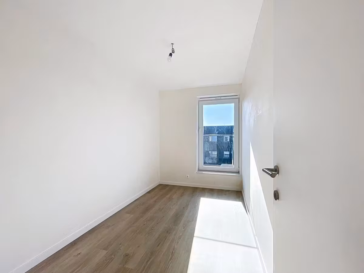 Lichtrijk 3 slaapkamer appartement te Oostakker - 13