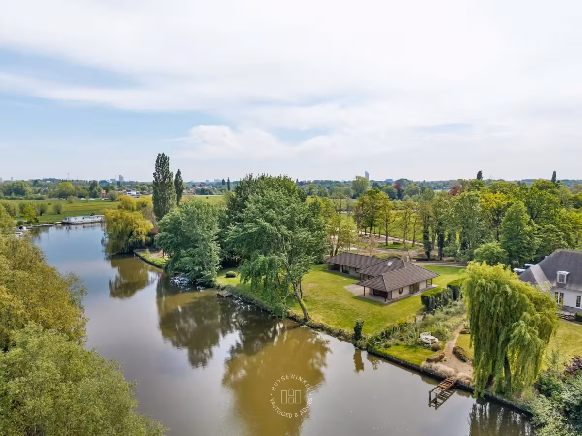 Unieke bungalow aan de Leie - 2