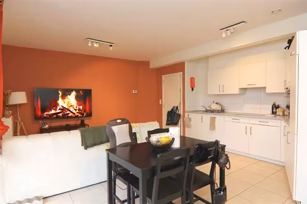 Appartement met 2 slaapkamers, balkon + parking - 3