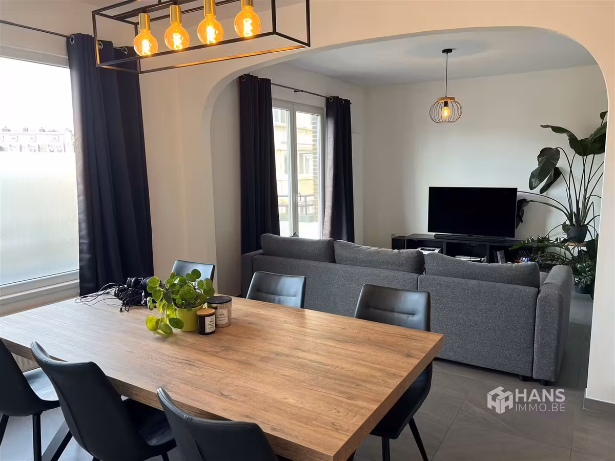 Renovated two-bedroom apartment with terraces - 7
