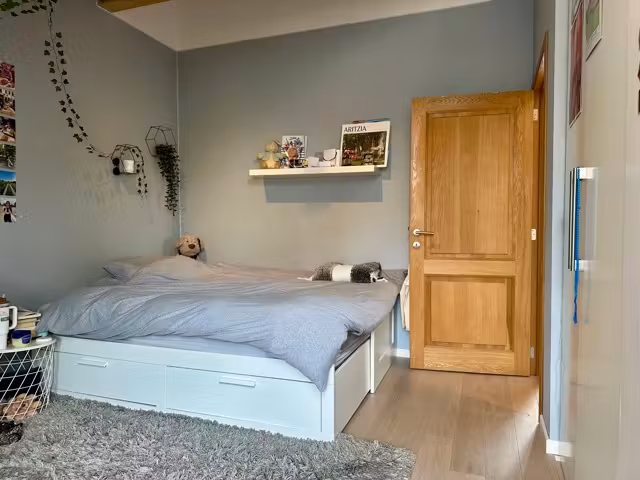 Huis te huur in Woluwe-Saint-Pierre met tuin en garage - 3