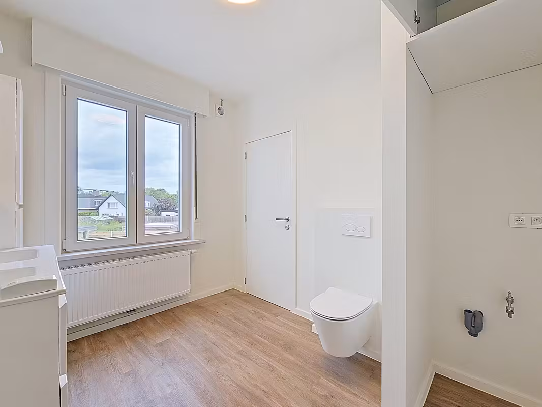 Renovated semi-detached home near Sint-Denijs-Westrem center - 15