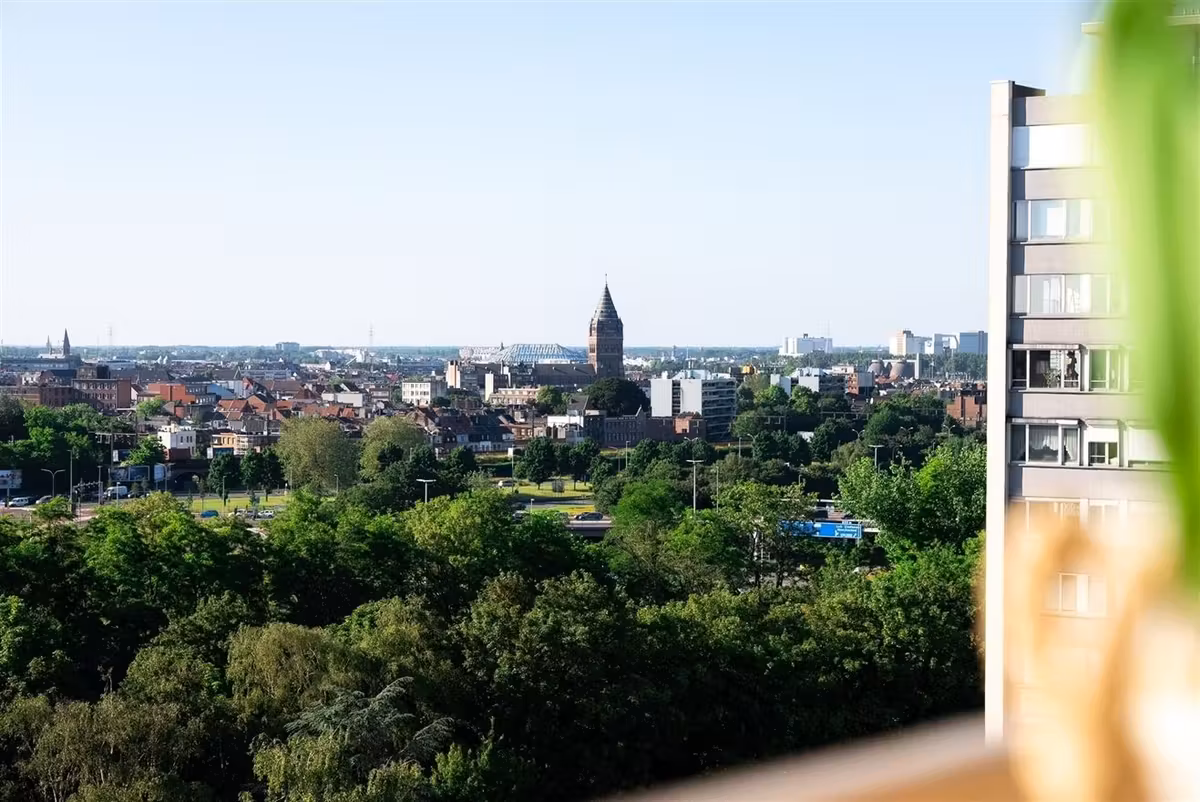 Spacious 2-bedroom apartment with terrace - 18