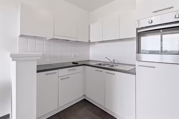 Lichtrijk 1-slaapkamerappartement met ruim terras en staanplaats - 3