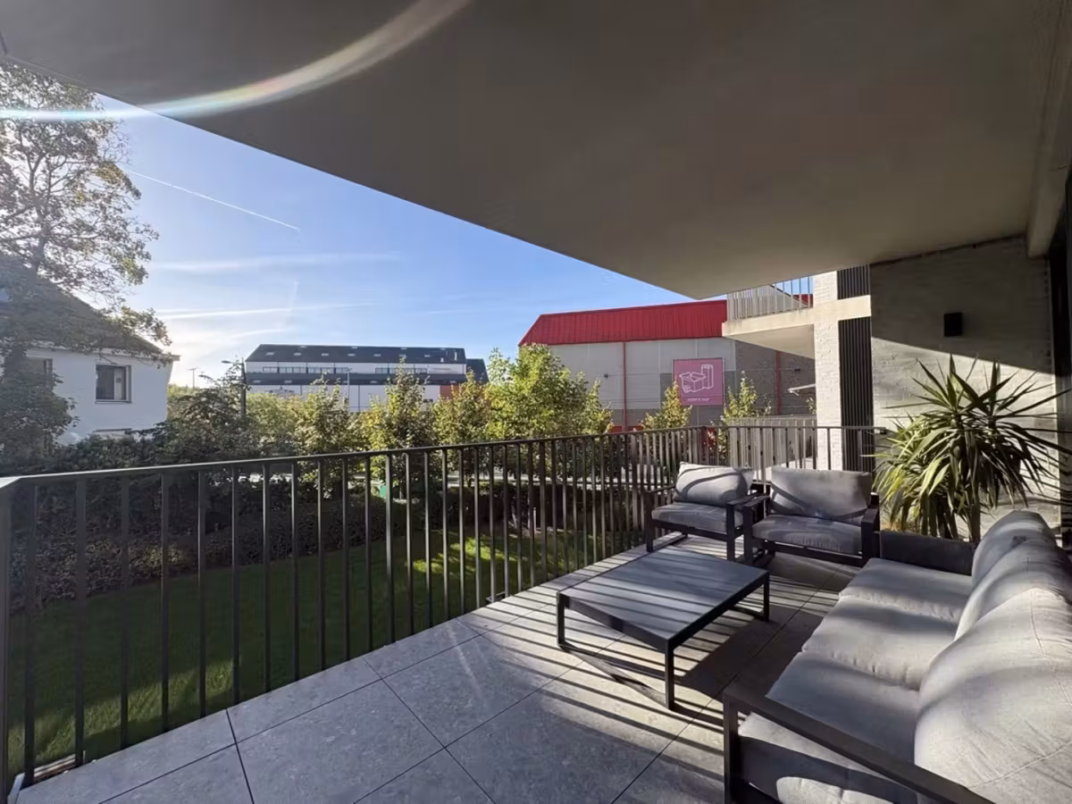Appartement moderne à 2 chambres avec terrasse et parking - 14