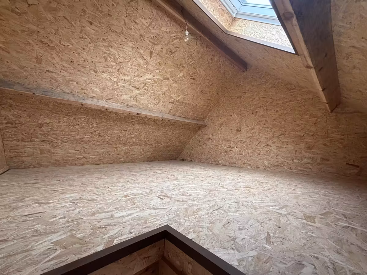 Renovated family house with courtyard - 6