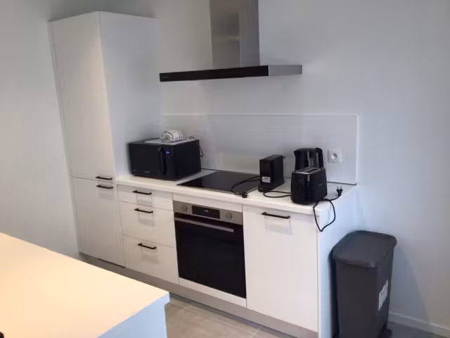 Furnished one-bedroom apartment near the European Parliament - 8