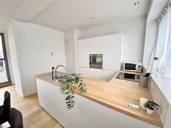 Zeer mooi gemeubileerd appartement met terras - 4