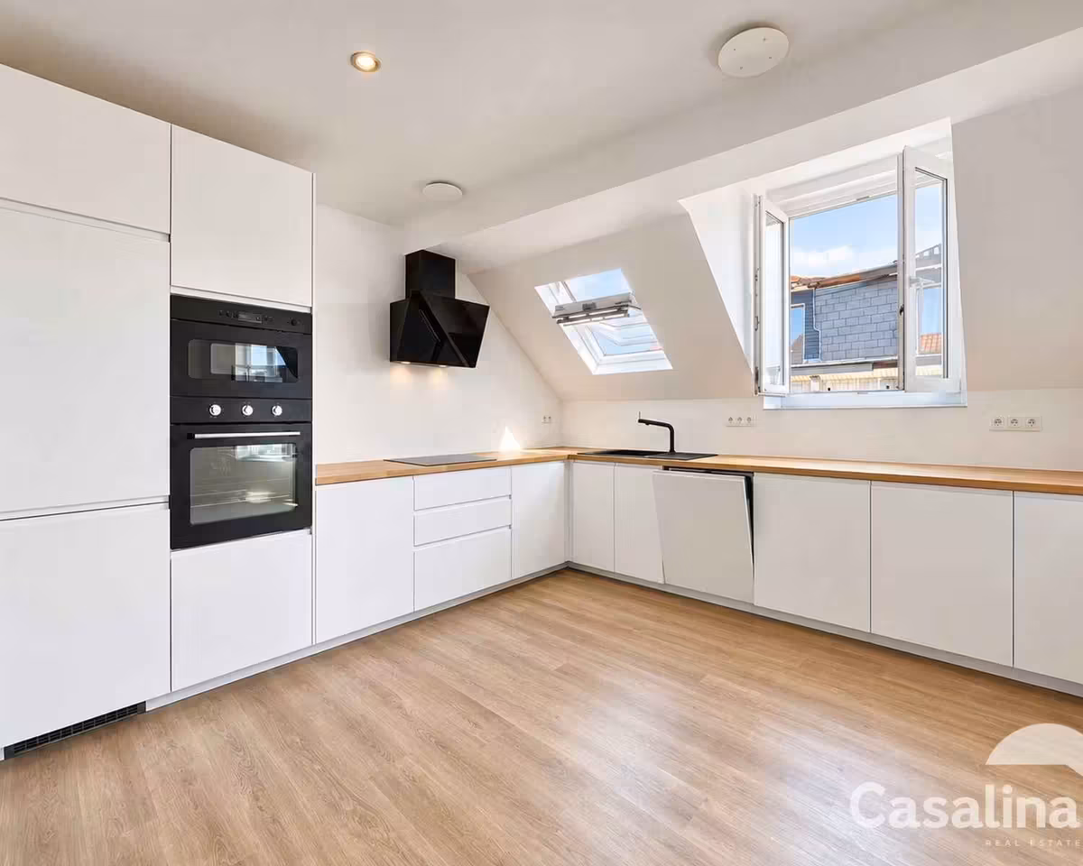 Three-bedroom duplex apartment for rent - 9